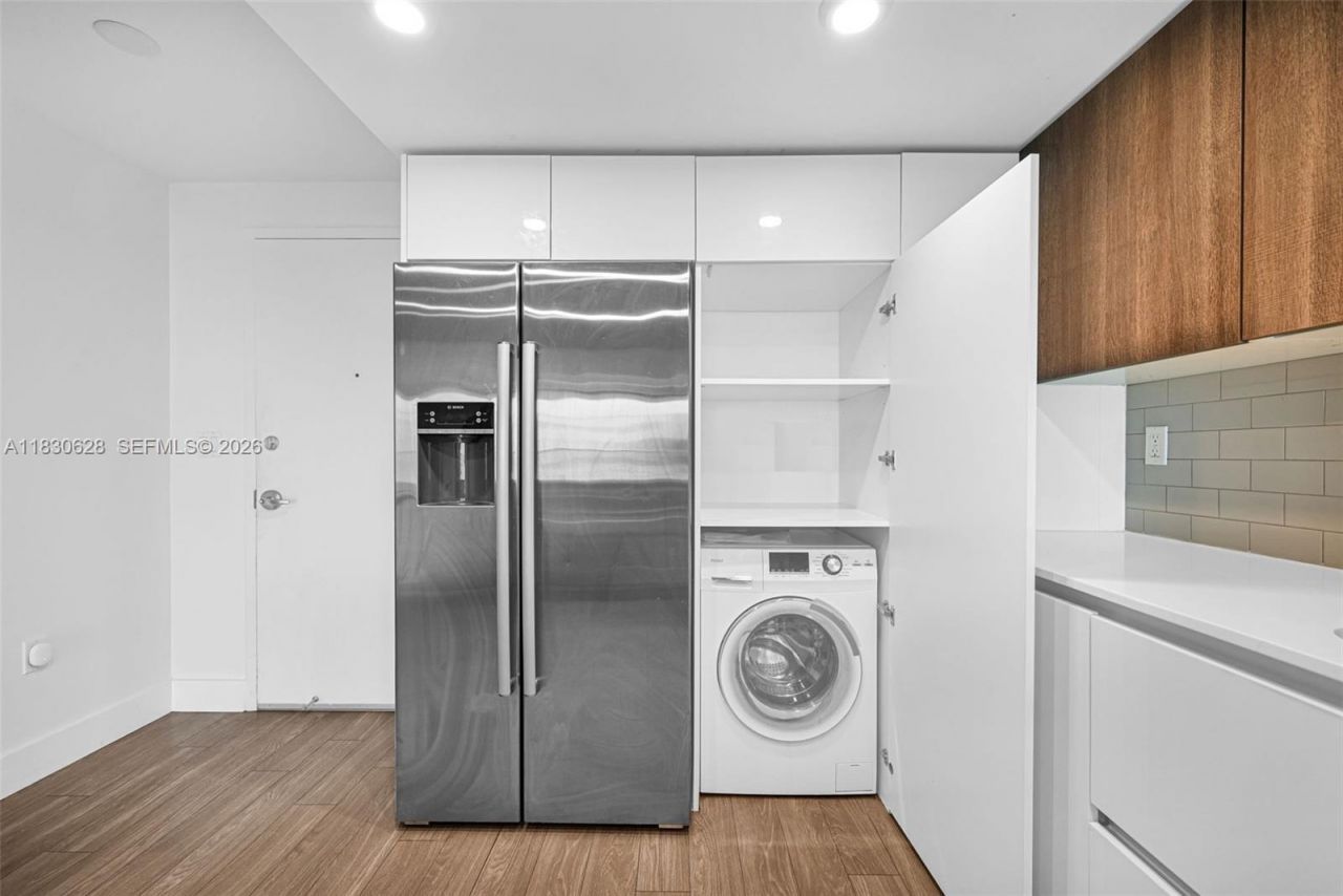 1025 92nd St, Unit 602, Bay Harbor Islands, FL 33154 Photo