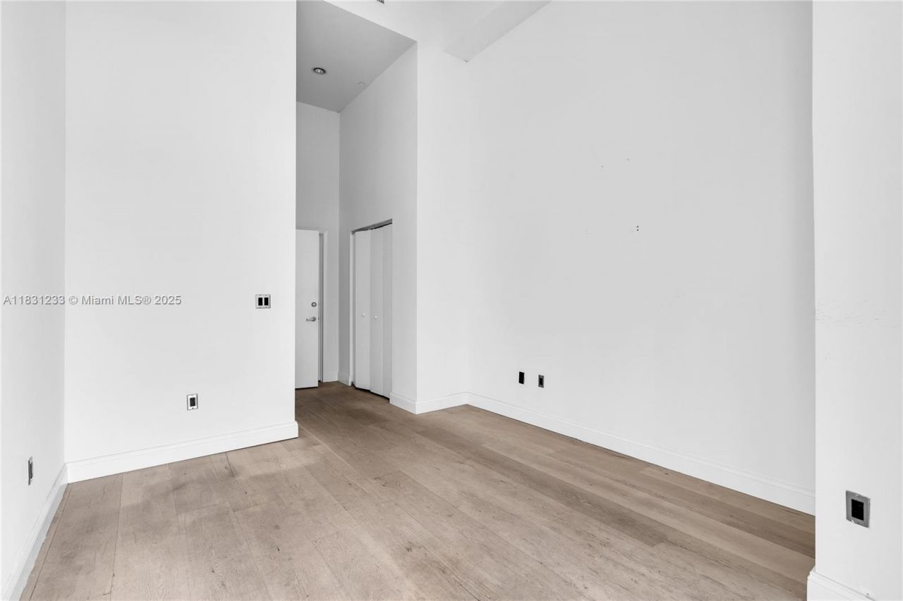 495 Brickell Ave, Unit 1511, Miami, FL 33131 Photo