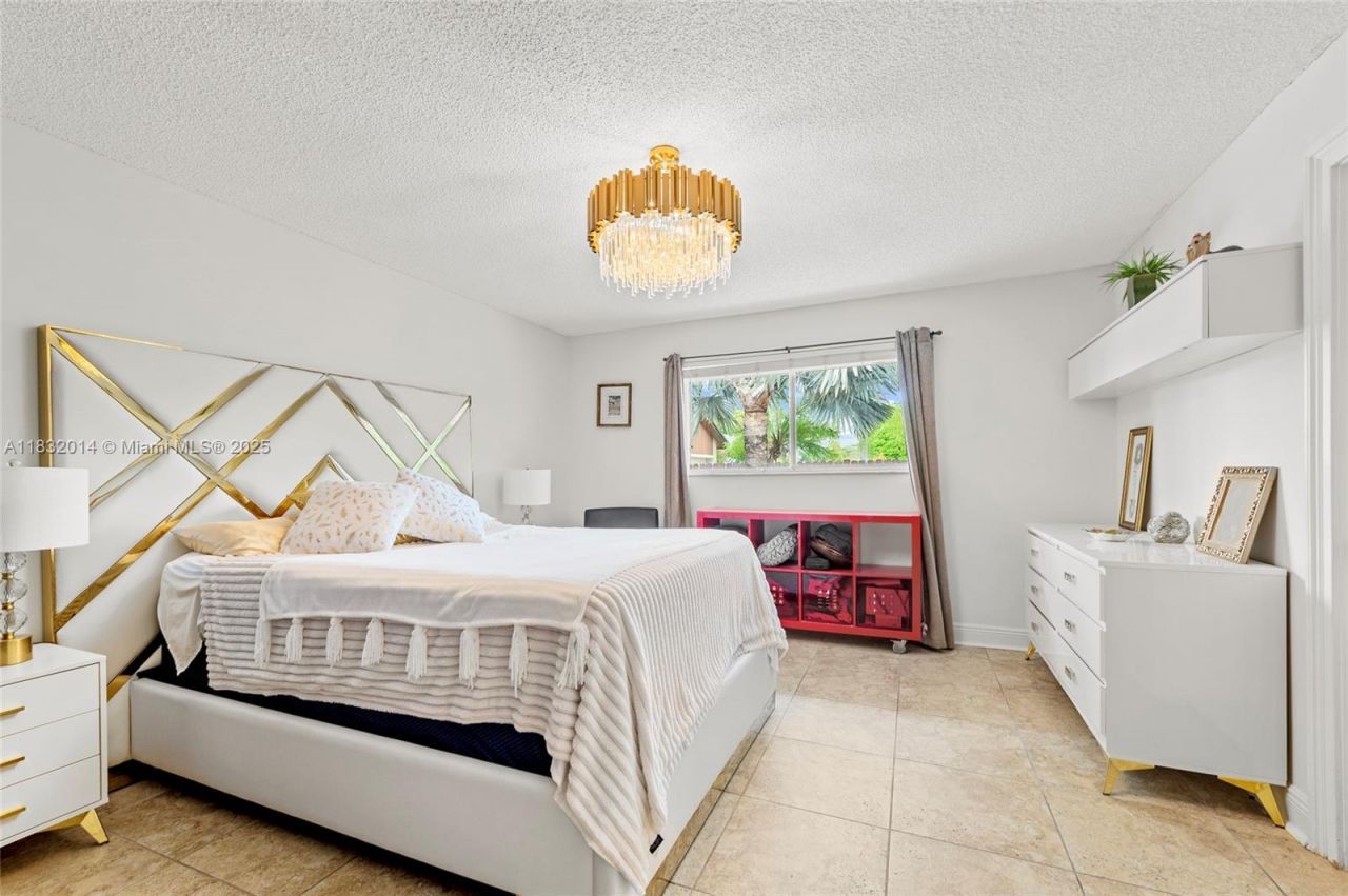 17130 SW 93rd Ave, Palmetto Bay, FL 33157 Photo