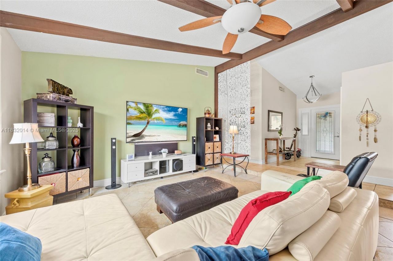 17130 SW 93rd Ave, Palmetto Bay, FL 33157 Photo