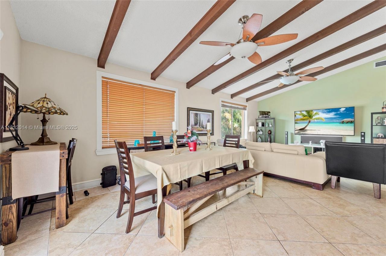 17130 SW 93rd Ave, Palmetto Bay, FL 33157 Photo