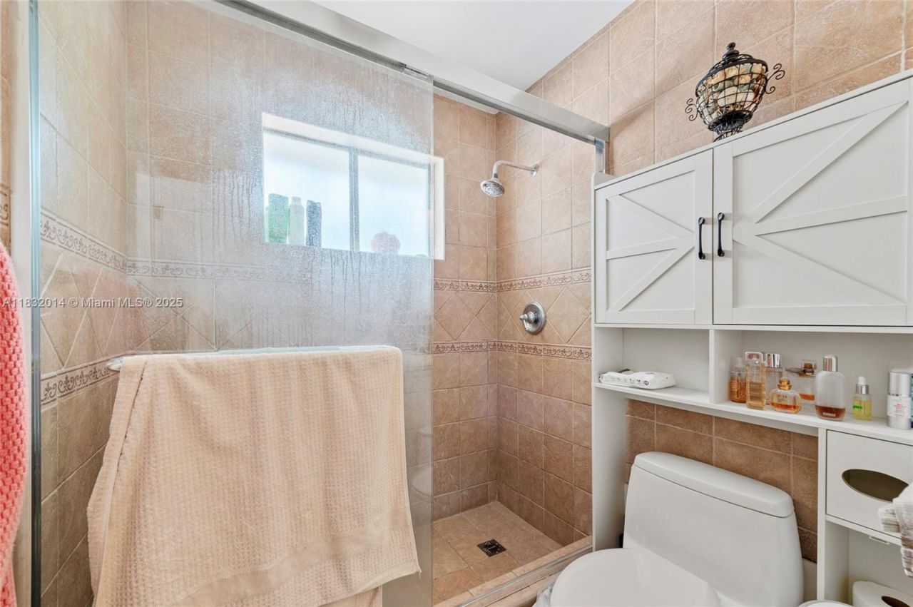 17130 SW 93rd Ave, Palmetto Bay, FL 33157 Photo