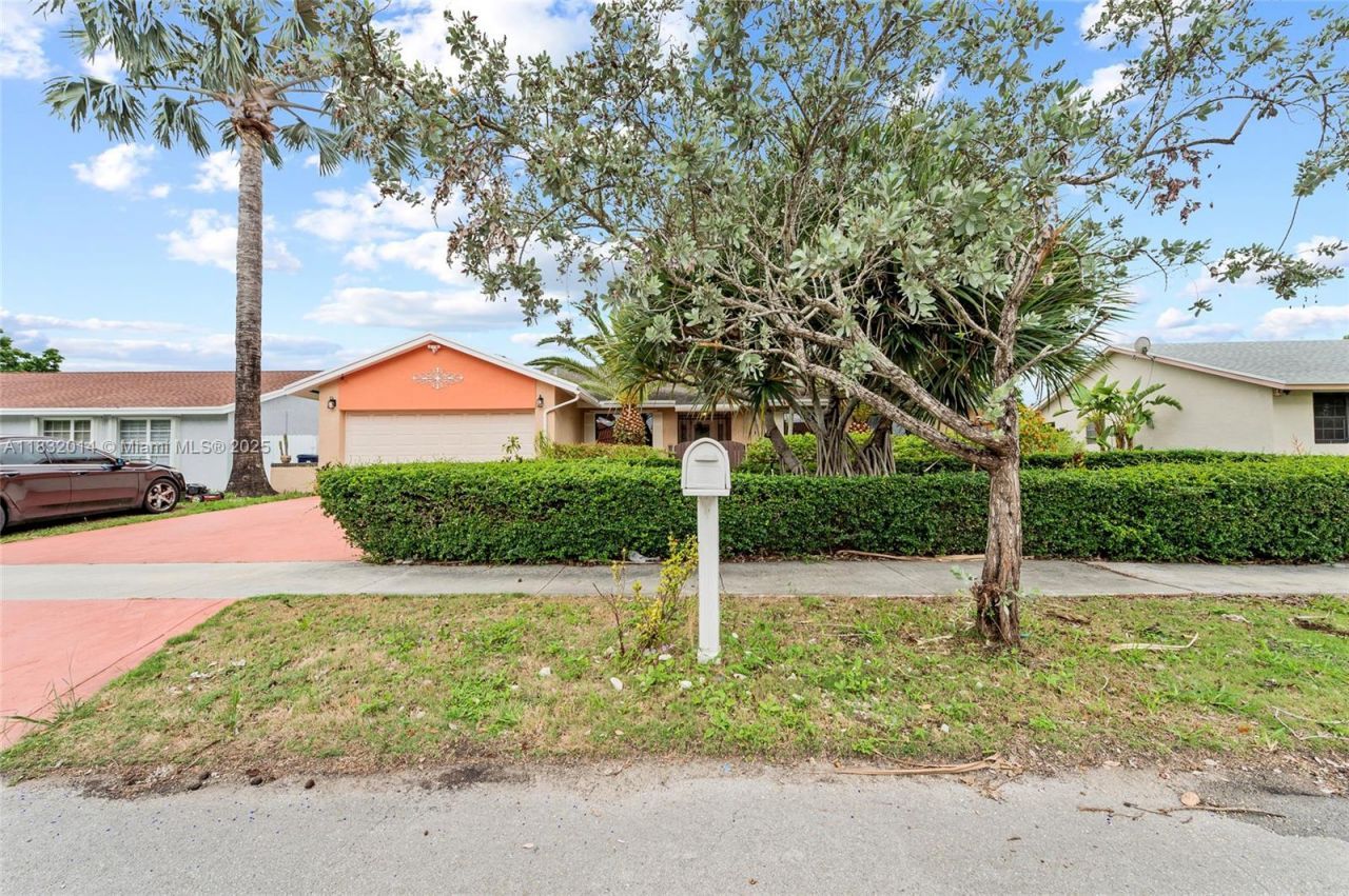 17130 SW 93rd Ave, Palmetto Bay, FL 33157 Photo