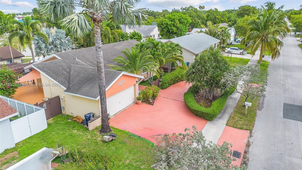 17130 SW 93rd Ave, Palmetto Bay, FL 33157 Photo