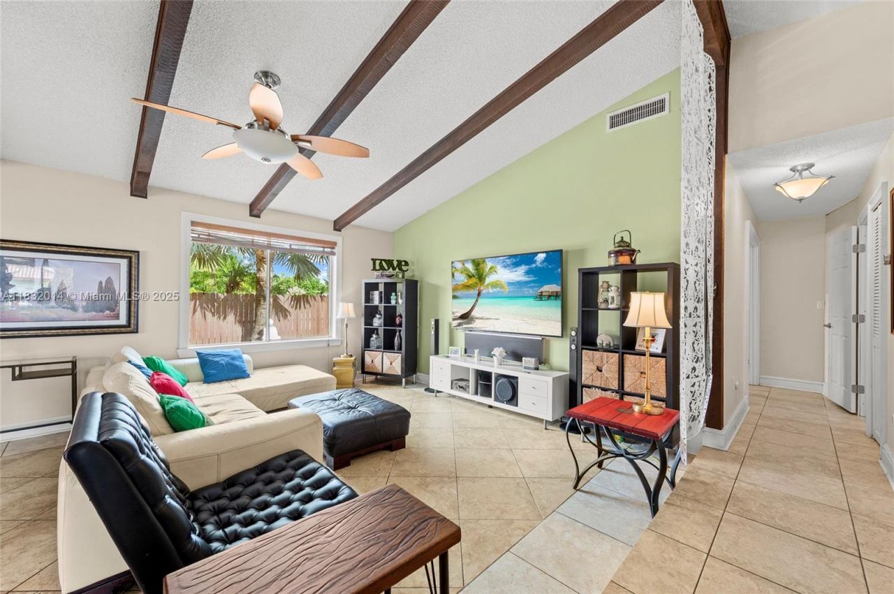 17130 SW 93rd Ave, Palmetto Bay, FL 33157 Photo