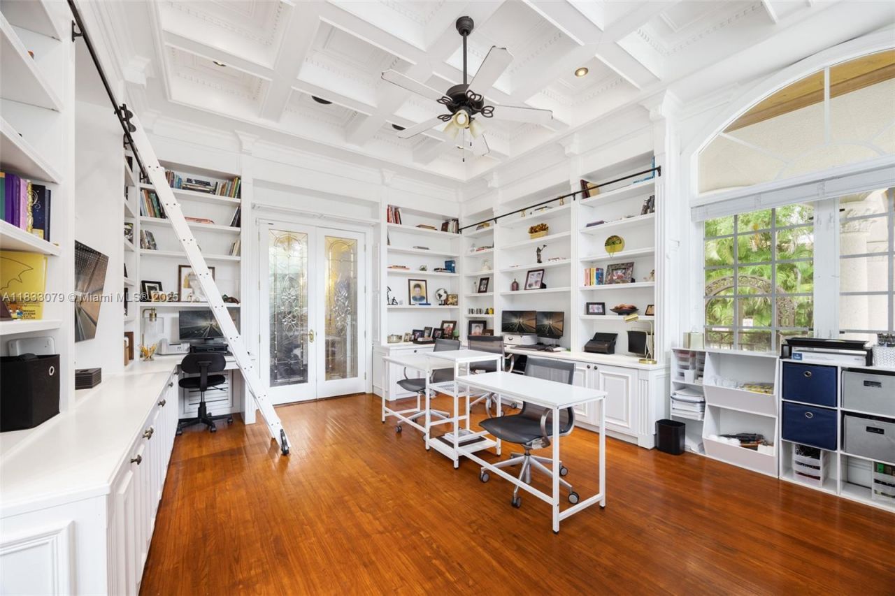 7245 SW 104th St, Pinecrest, FL 33156 Photo