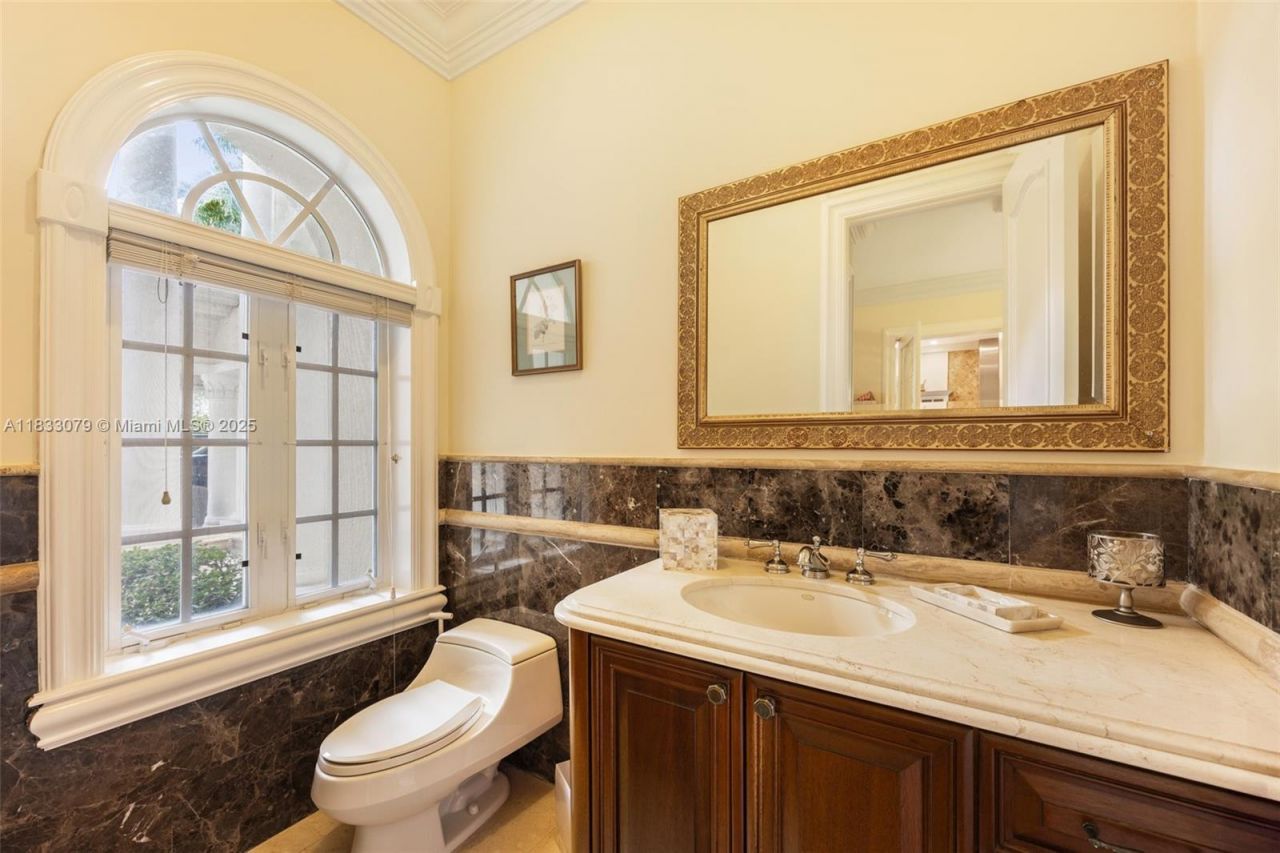 7245 SW 104th St, Pinecrest, FL 33156 Photo