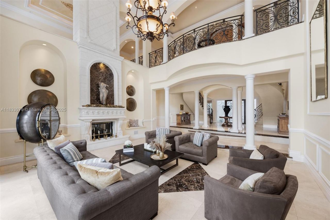 7245 SW 104th St, Pinecrest, FL 33156 Photo