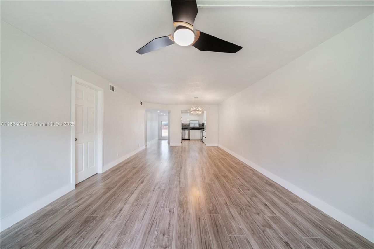 8901 S Hollybrook Blvd, Unit 109, Pembroke Pines, FL 33025 Photo