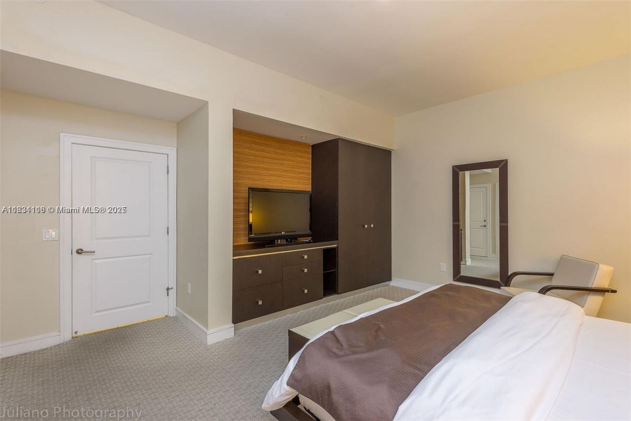 5300 NW 87th Ave, Unit 1201, Doral, FL 33178 Photo