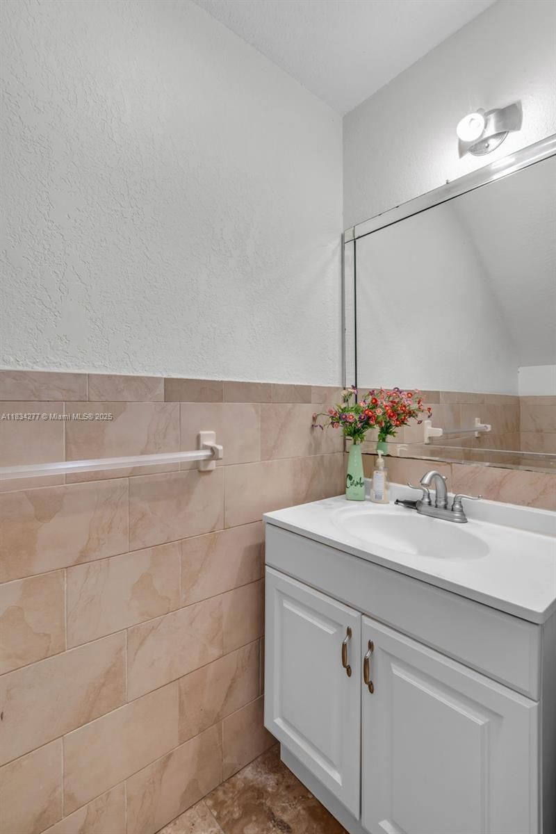 8256 NW 9th Ct, Unit 2, Plantation, FL 33324 Photo