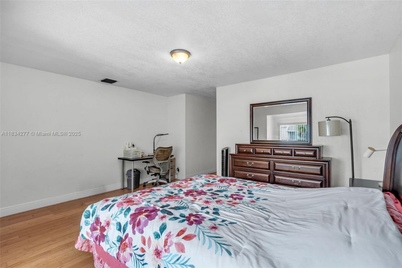 8256 NW 9th Ct, Unit 2, Plantation, FL 33324 Photo