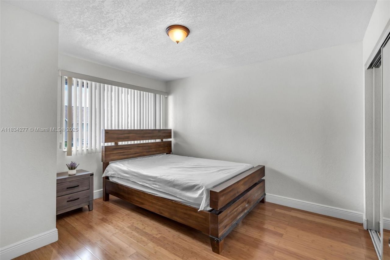 8256 NW 9th Ct, Unit 2, Plantation, FL 33324 Photo