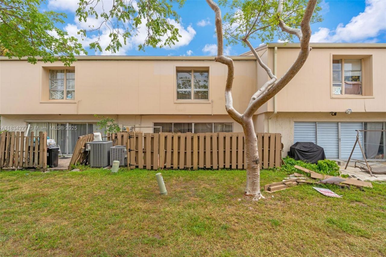 8256 NW 9th Ct, Unit 2, Plantation, FL 33324 Photo