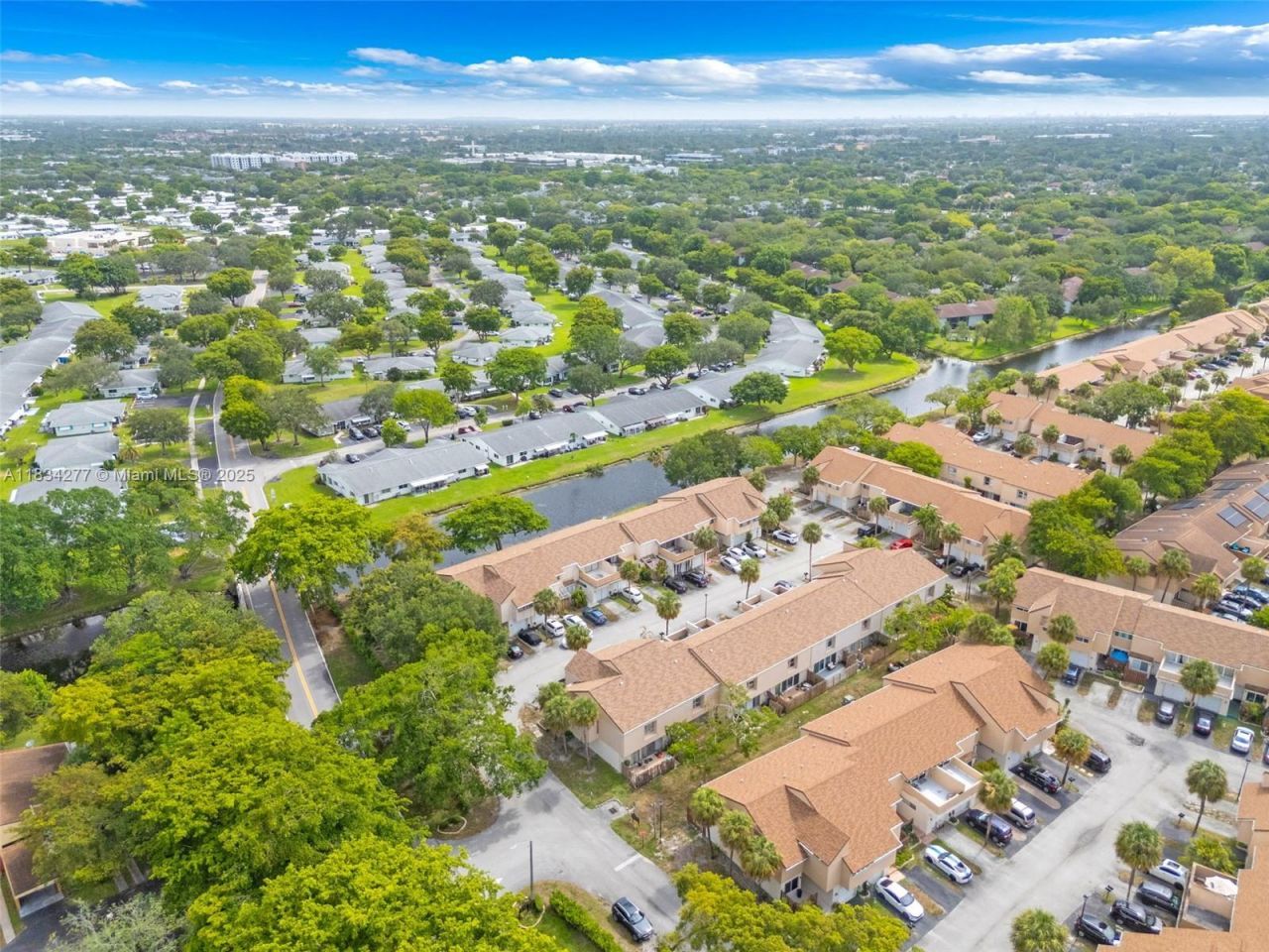 8256 NW 9th Ct, Unit 2, Plantation, FL 33324 Photo