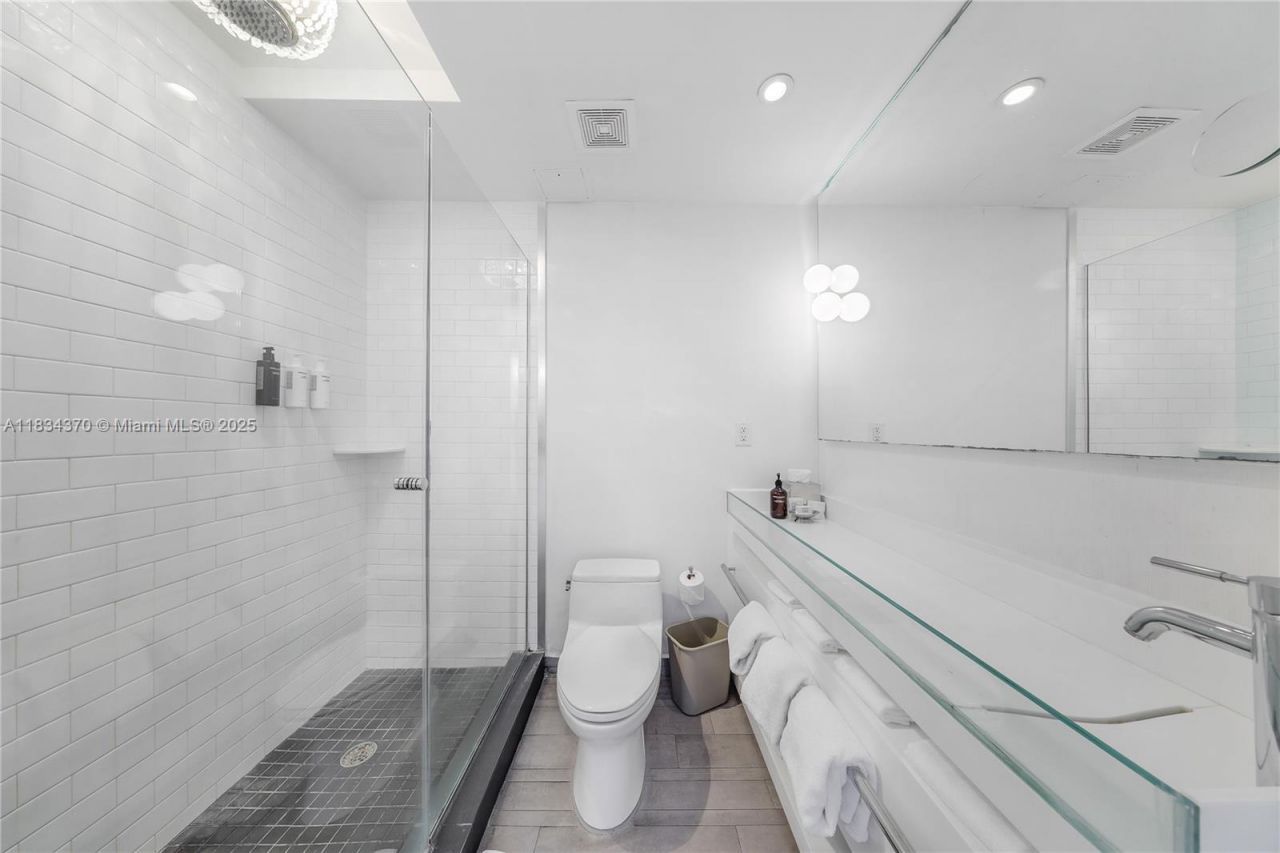 1100 West Ave, Unit 1614, Miami Beach, FL 33139 Photo