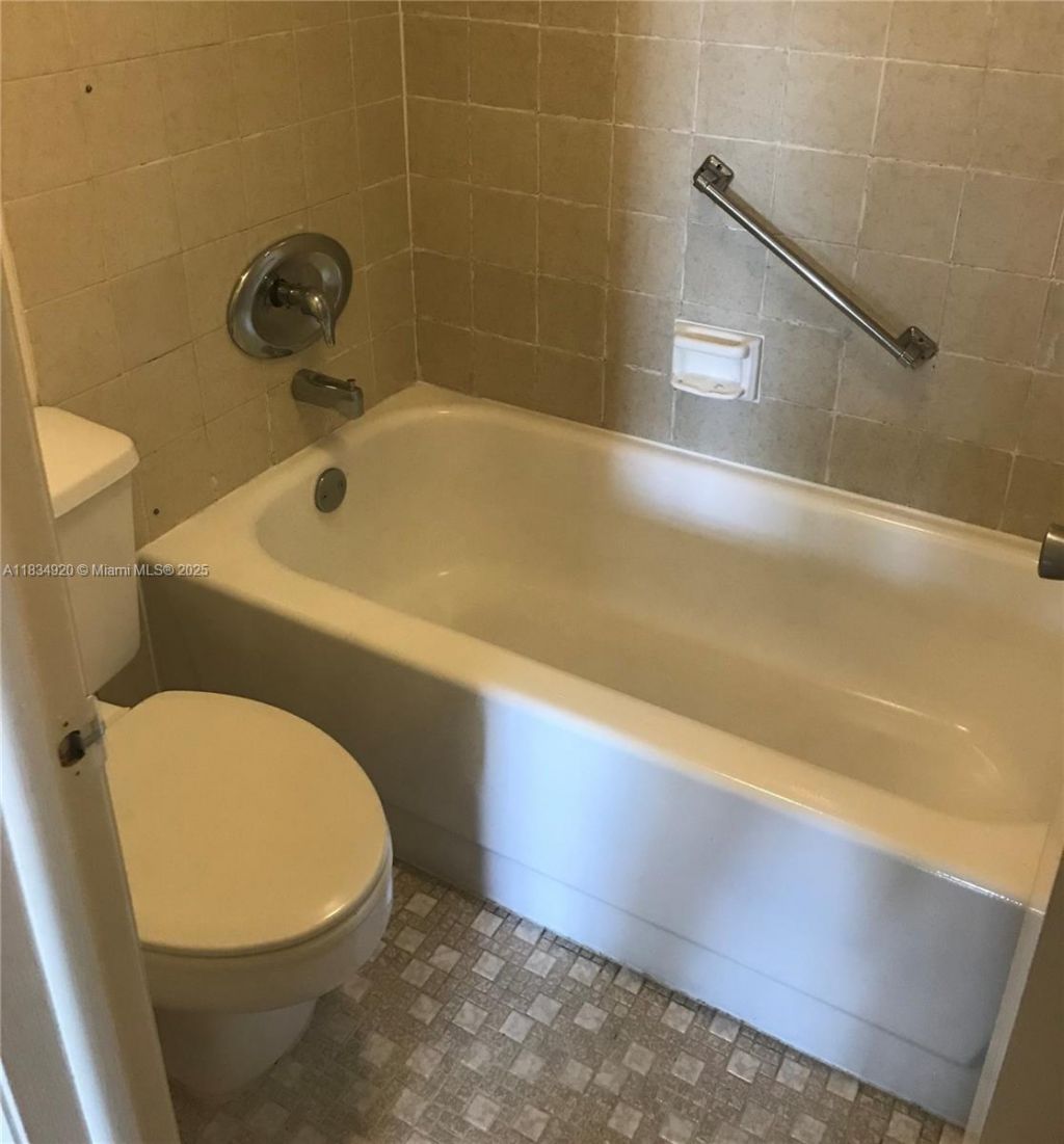 1101 Colony Point Cir, Unit 206, Pembroke Pines, FL 33026 Photo