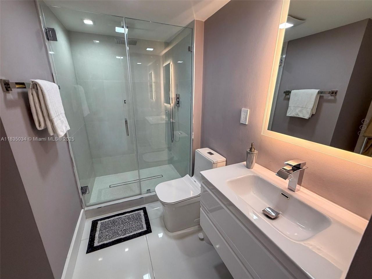 20379 W Country Club Dr, Unit 1434, Aventura, FL 33180 Photo