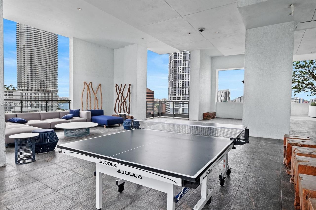 90 SW 3rd St, Unit 3810, Miami, FL 33130 Photo