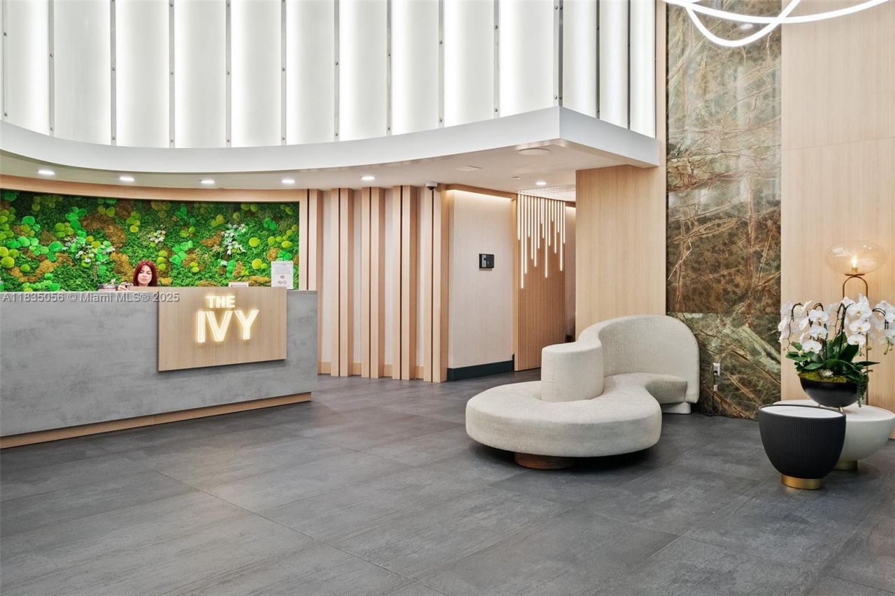 90 SW 3rd St, Unit 3810, Miami, FL 33130 Photo