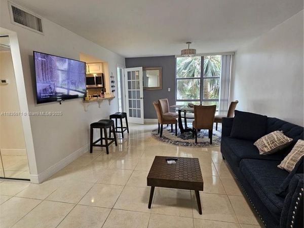 200 172nd St, Unit 217, Sunny Isles Beach, FL 33160