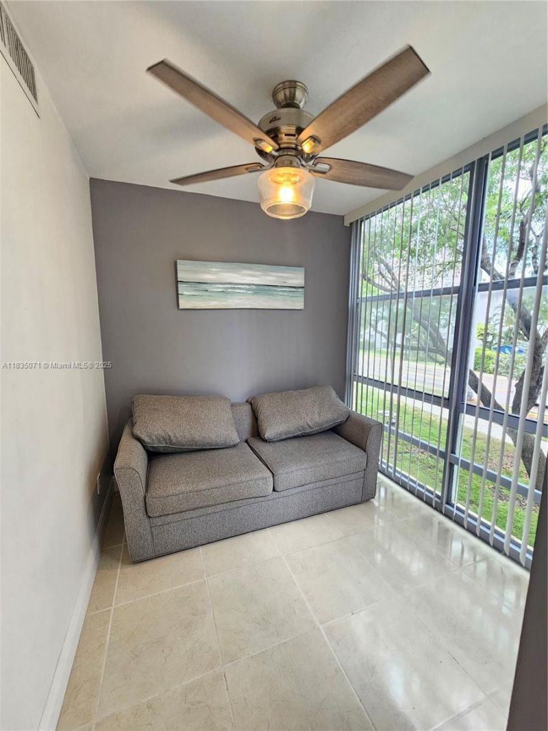 200 172nd St, Unit 217, Sunny Isles Beach, FL 33160 Photo