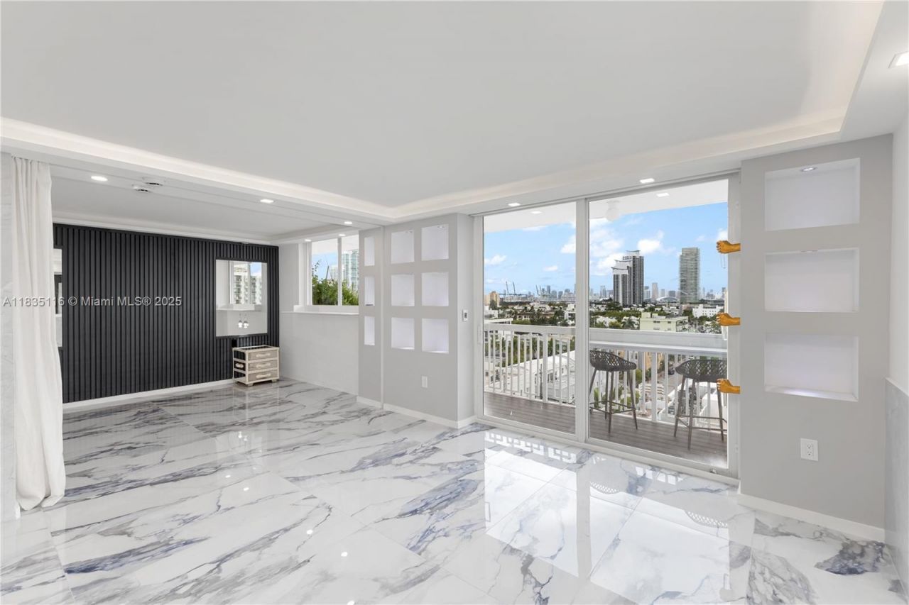 401 Ocean Dr, Unit 1004, Miami Beach, FL 33139 Photo