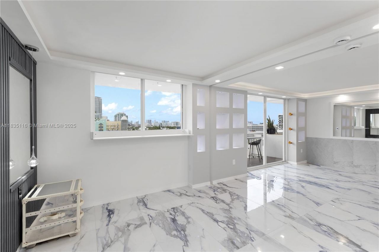 401 Ocean Dr, Unit 1004, Miami Beach, FL 33139 Photo