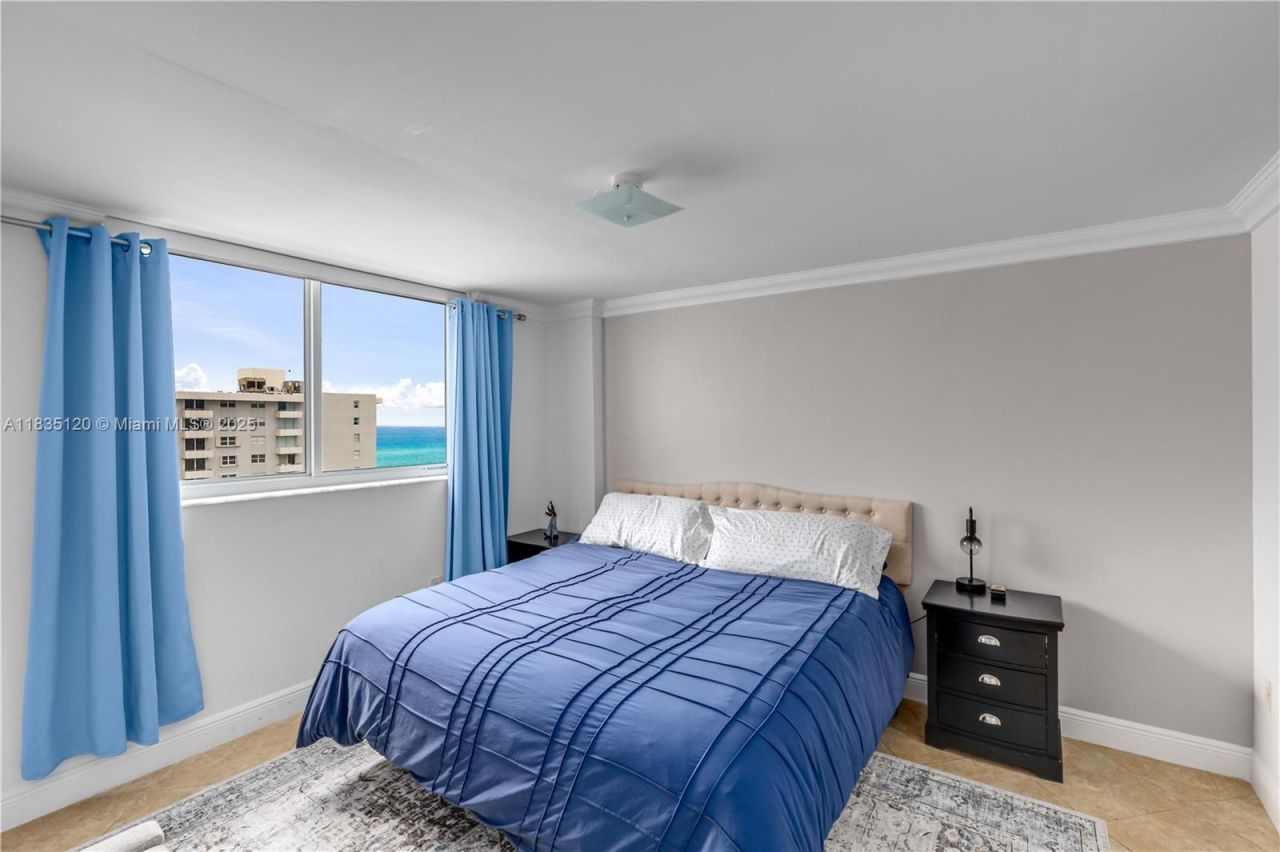 401 Ocean Dr, Unit 1024, Miami Beach, FL 33139 Photo