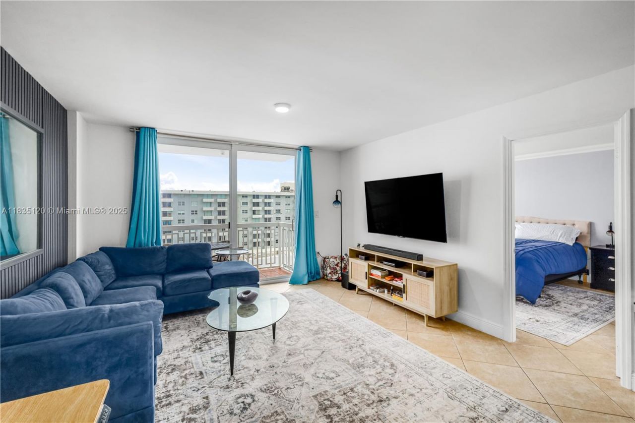 401 Ocean Dr, Unit 1024, Miami Beach, FL 33139 Photo