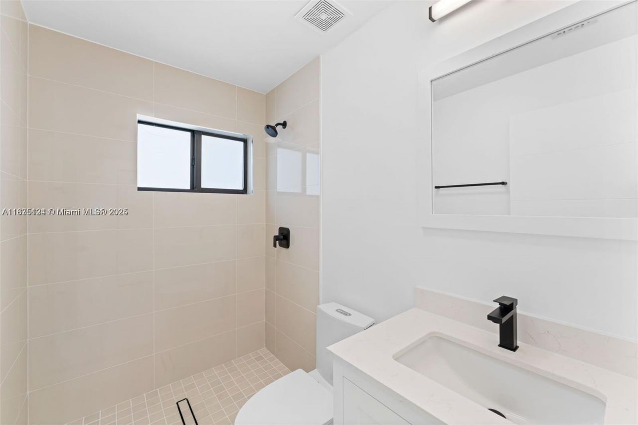 11997 SW 218th St, Unit 1, Miami, FL 33170 Photo