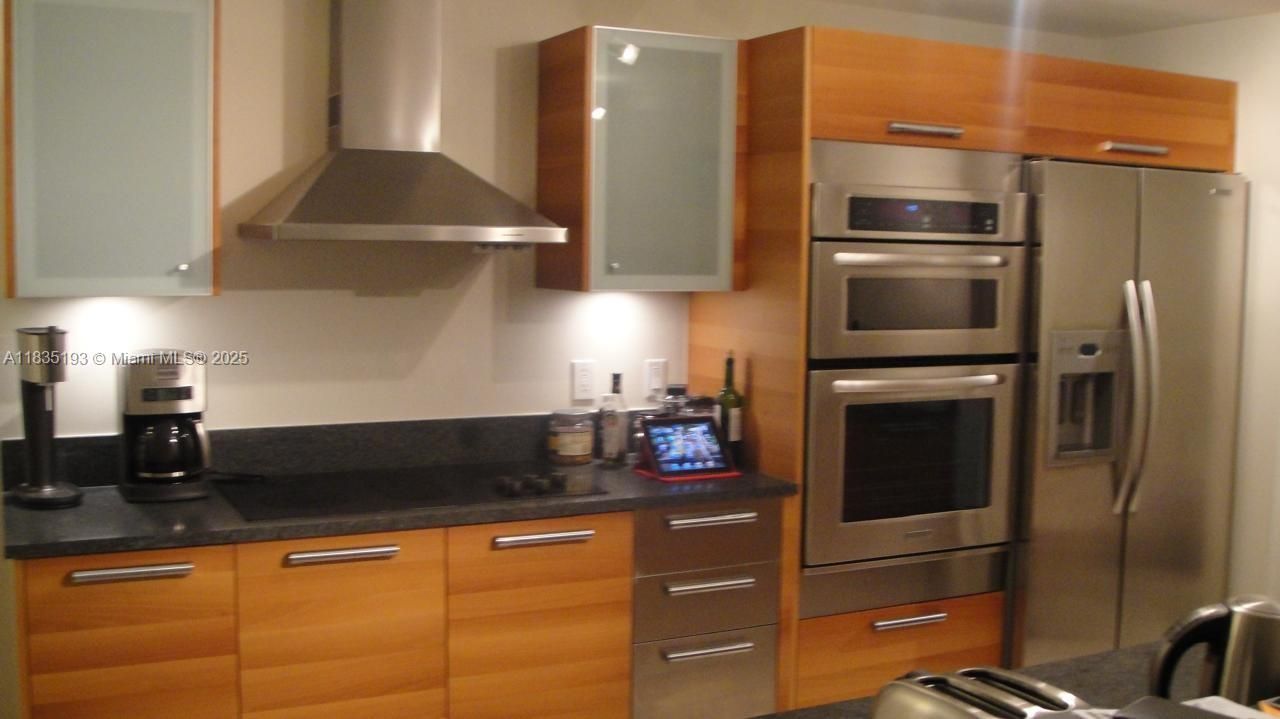 2950 NE 188th St, Unit 222, Aventura, FL 33180 Photo