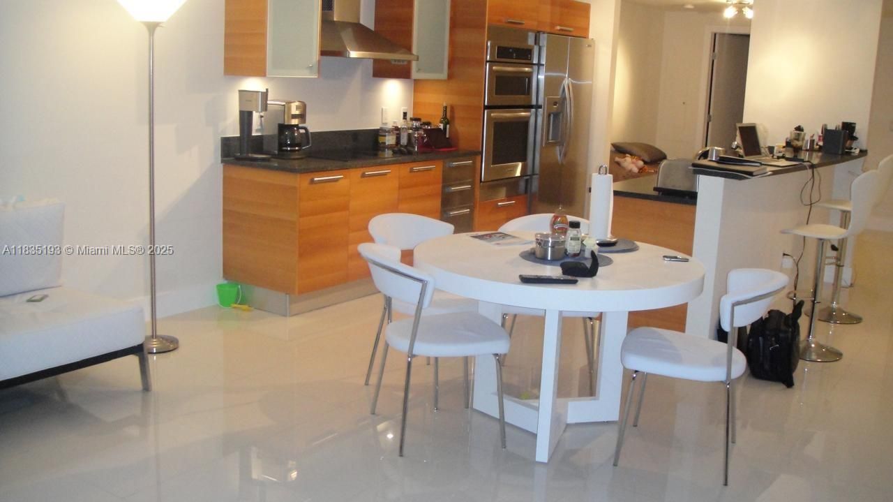 2950 NE 188th St, Unit 222, Aventura, FL 33180 Photo