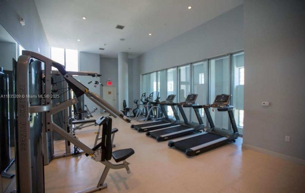 6620 Indian Creek Dr, Unit 607, Miami, FL 33141 Photo