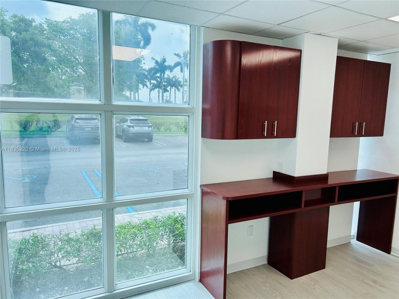 10305 NW 41st St, Unit 100, Doral, FL 33178 Photo