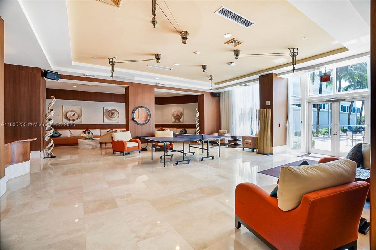 1945 S Ocean Dr, Unit 901, Hallandale Beach, FL 33009 Photo