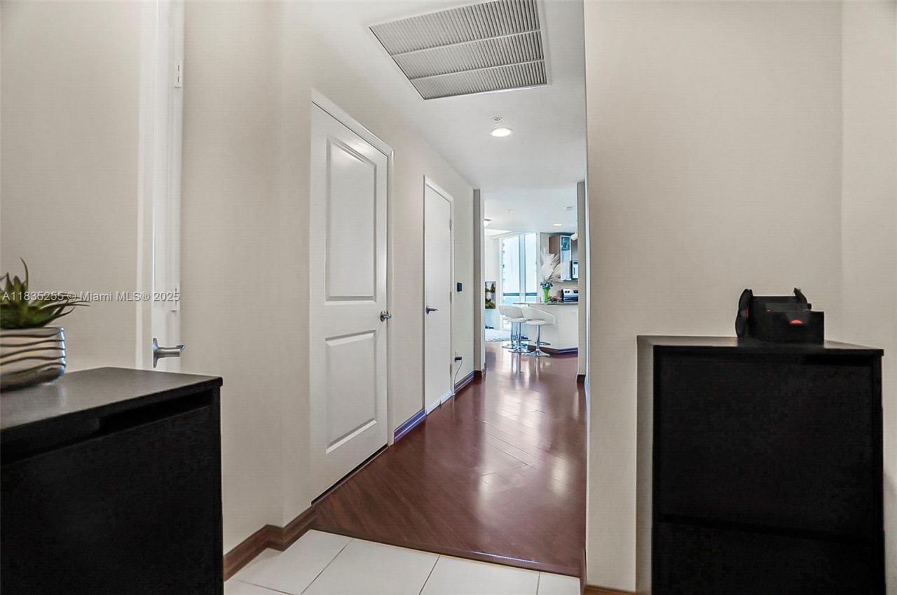 1945 S Ocean Dr, Unit 901, Hallandale Beach, FL 33009 Photo