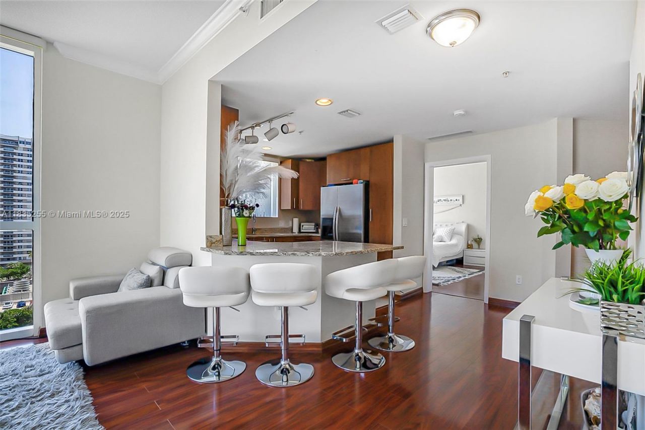 1945 S Ocean Dr, Unit 901, Hallandale Beach, FL 33009 Photo