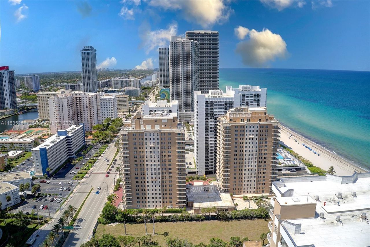 1945 S Ocean Dr, Unit 901, Hallandale Beach, FL 33009 Photo