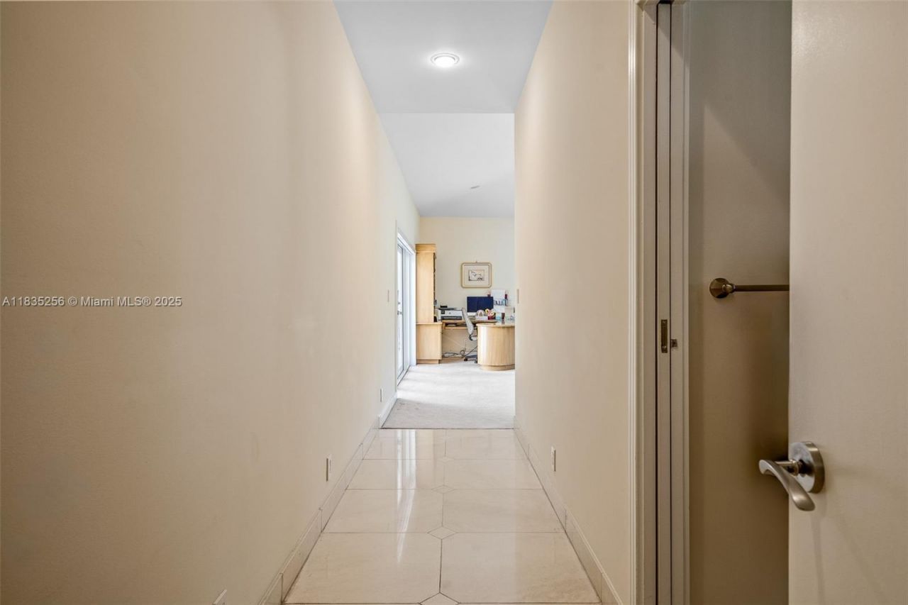 10735 SW 58th Ave, Pinecrest, FL 33156 Photo