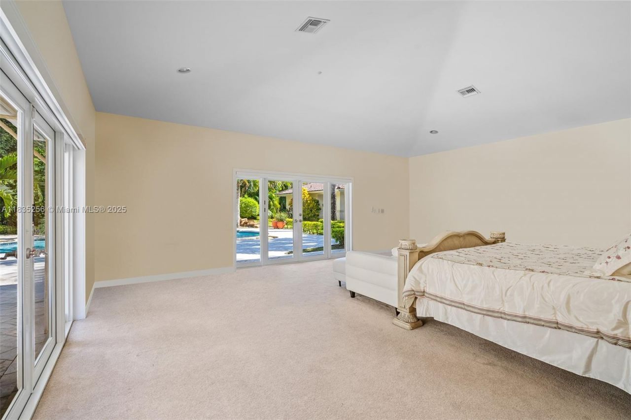 10735 SW 58th Ave, Pinecrest, FL 33156 Photo