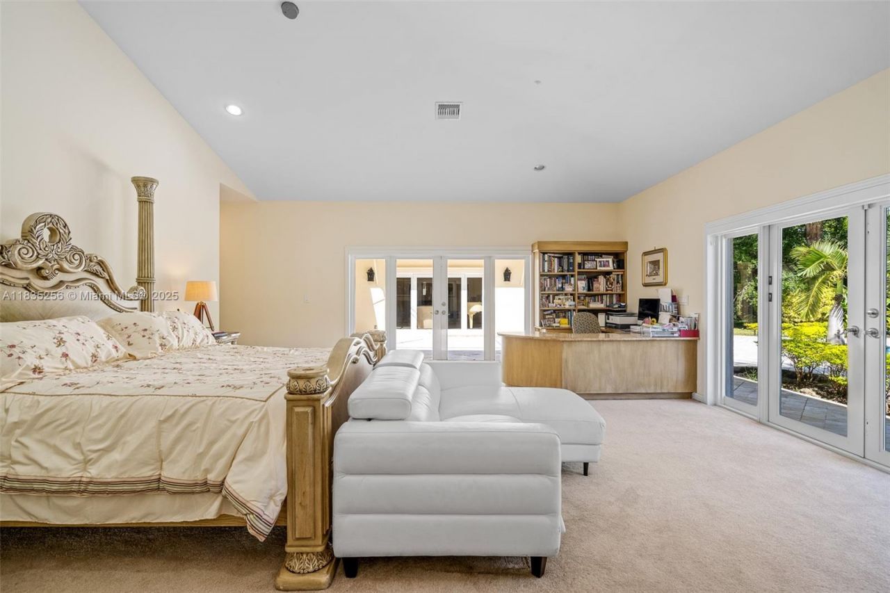 10735 SW 58th Ave, Pinecrest, FL 33156 Photo