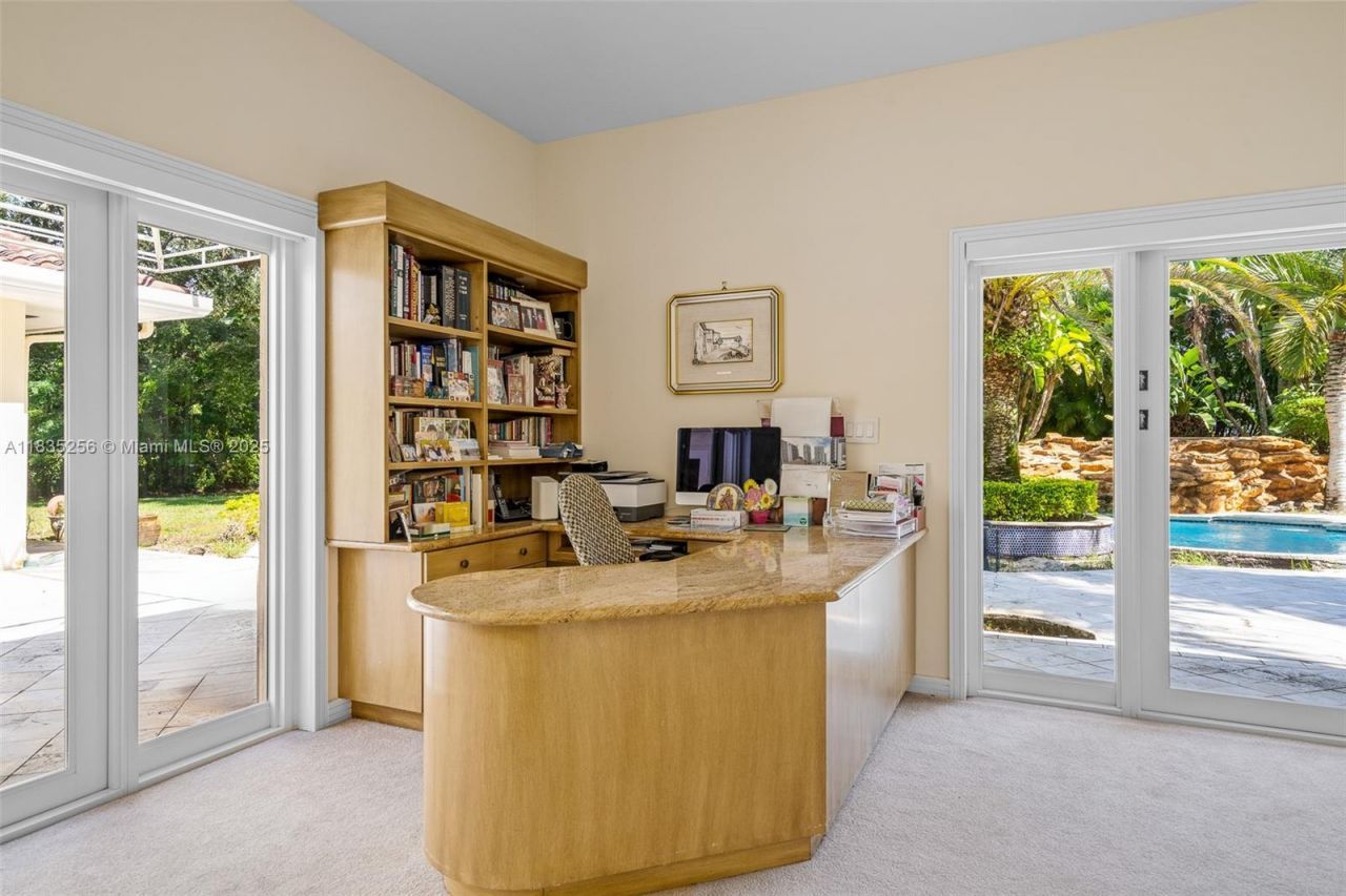 10735 SW 58th Ave, Pinecrest, FL 33156 Photo