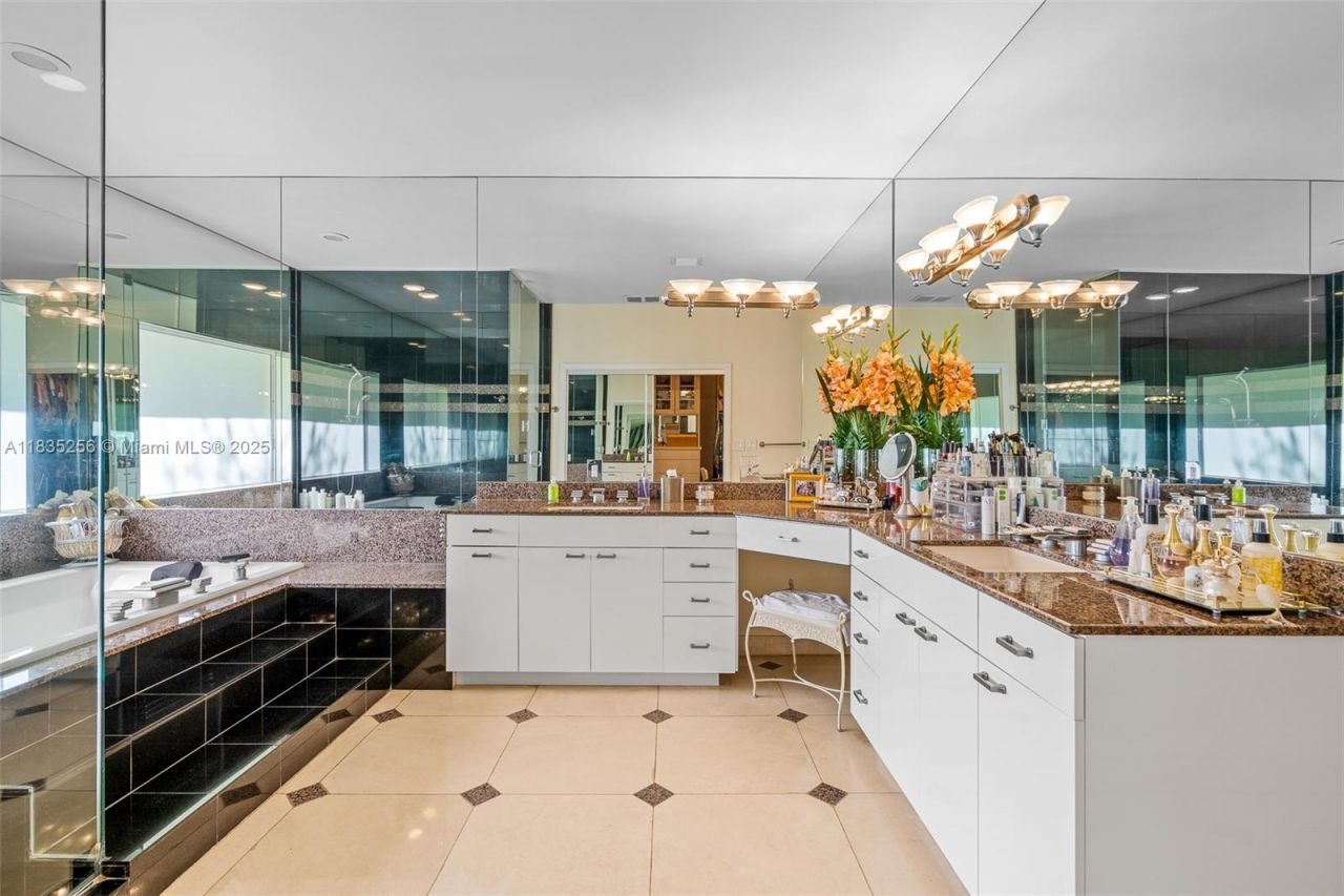 10735 SW 58th Ave, Pinecrest, FL 33156 Photo