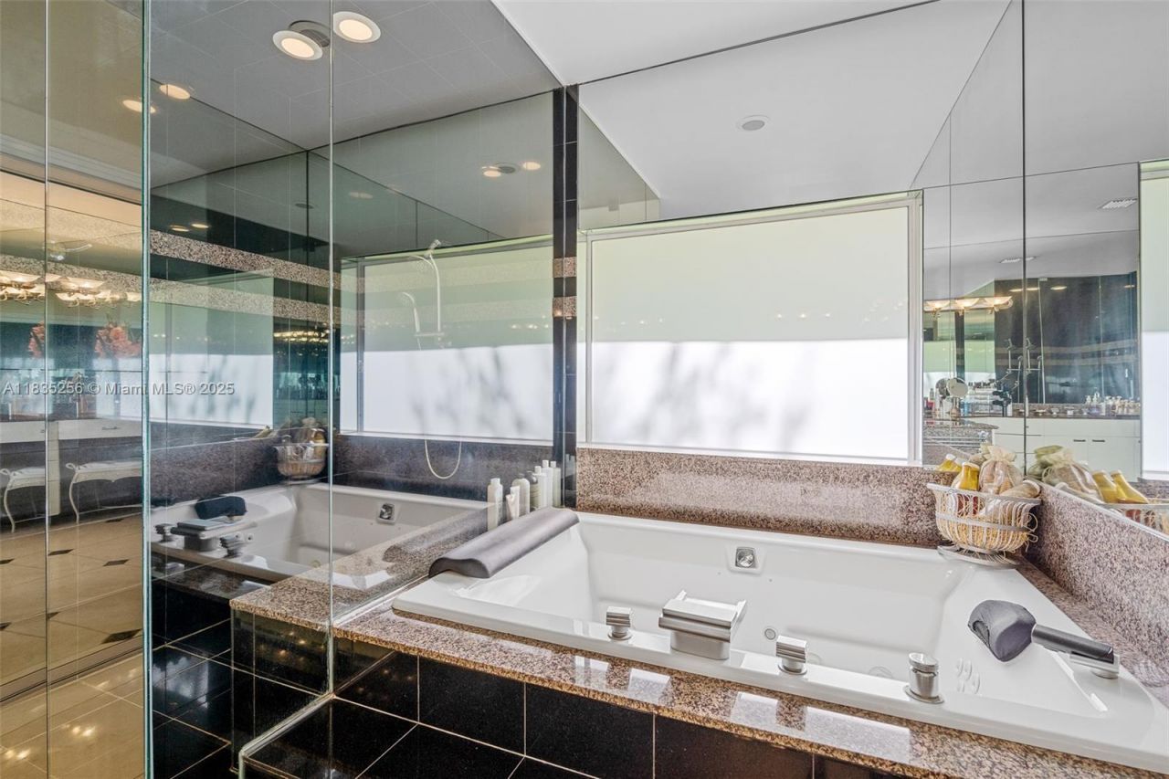 10735 SW 58th Ave, Pinecrest, FL 33156 Photo