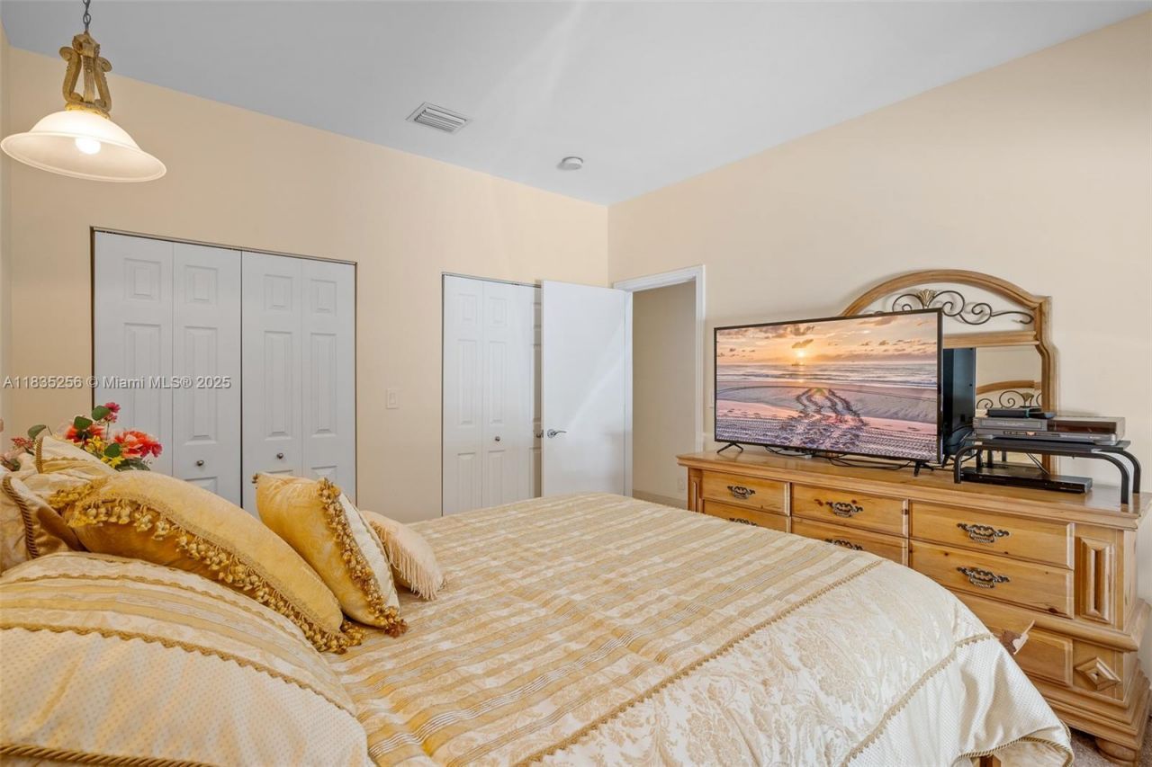 10735 SW 58th Ave, Pinecrest, FL 33156 Photo