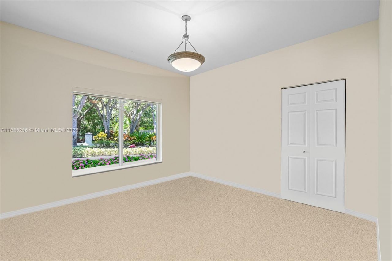 10735 SW 58th Ave, Pinecrest, FL 33156 Photo