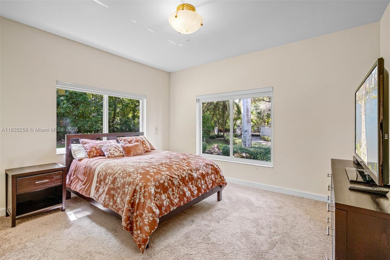 10735 SW 58th Ave, Pinecrest, FL 33156 Photo