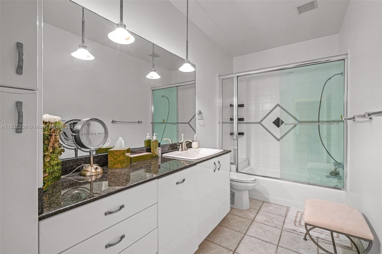 10735 SW 58th Ave, Pinecrest, FL 33156 Photo