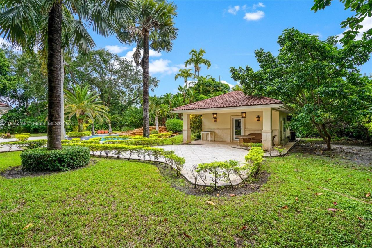 10735 SW 58th Ave, Pinecrest, FL 33156 Photo